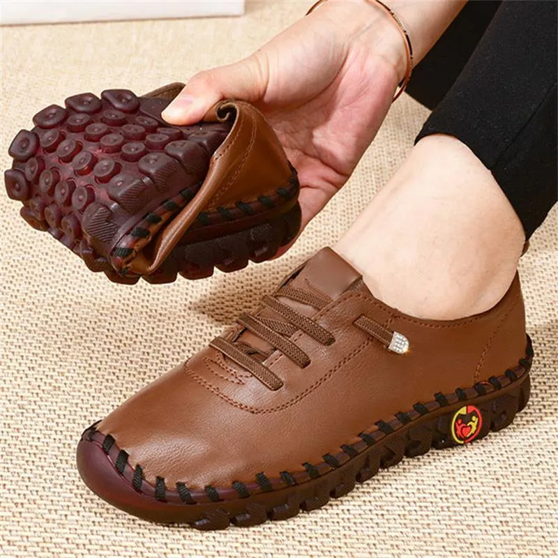 Women’s comfortable soft-sole flat shoes