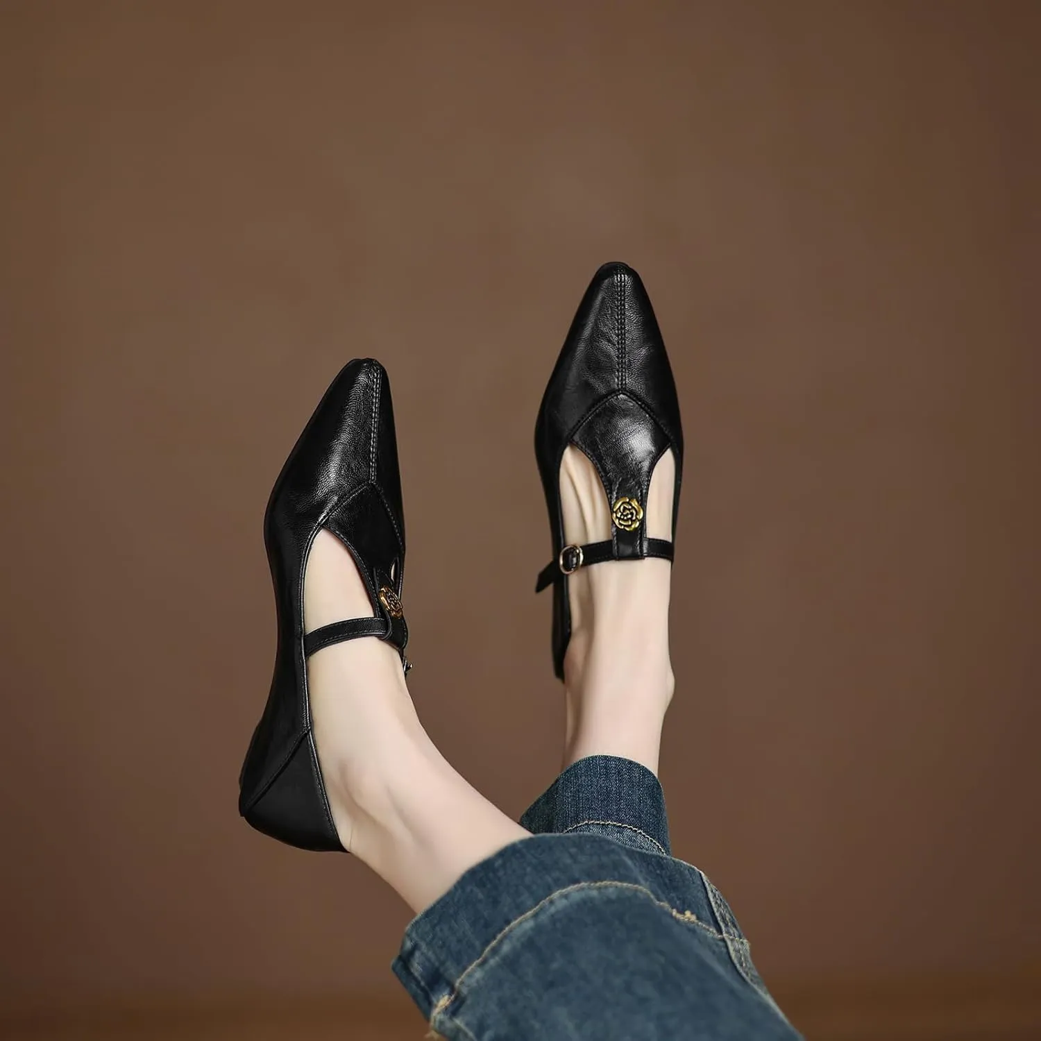 Women's Elegant T-Strap Vintage Pumps Block Low Heel Pointed Toe Cut Out Mary Jane