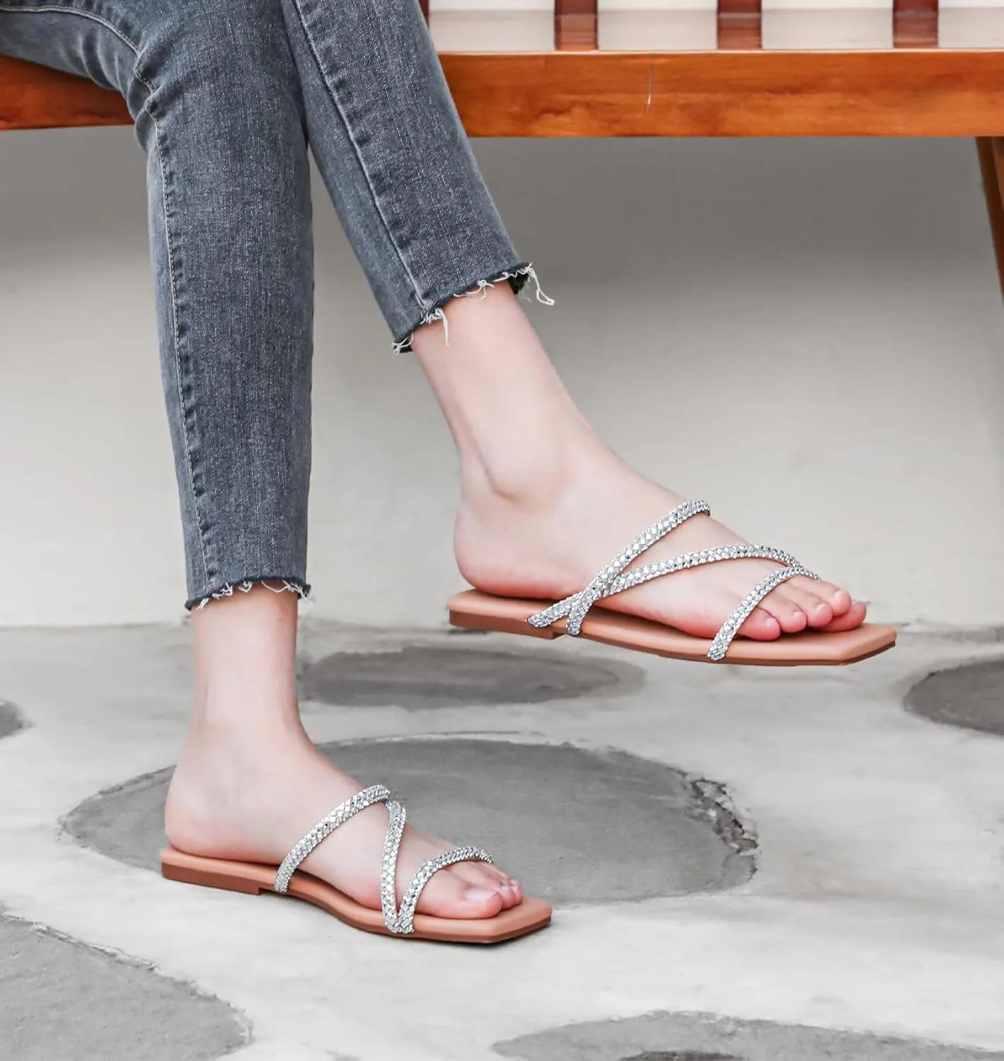Women's Flat Sandals Strappy Square Open Toe Slide Sandals Dressy Comfortable Wide Feet Friendly