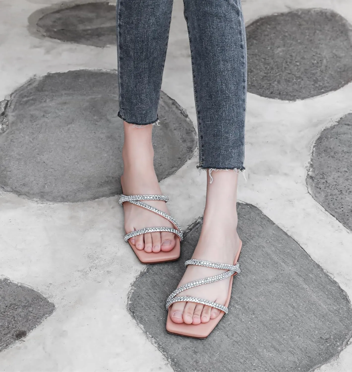 Women's Flat Sandals Strappy Square Open Toe Slide Sandals Dressy Comfortable Wide Feet Friendly