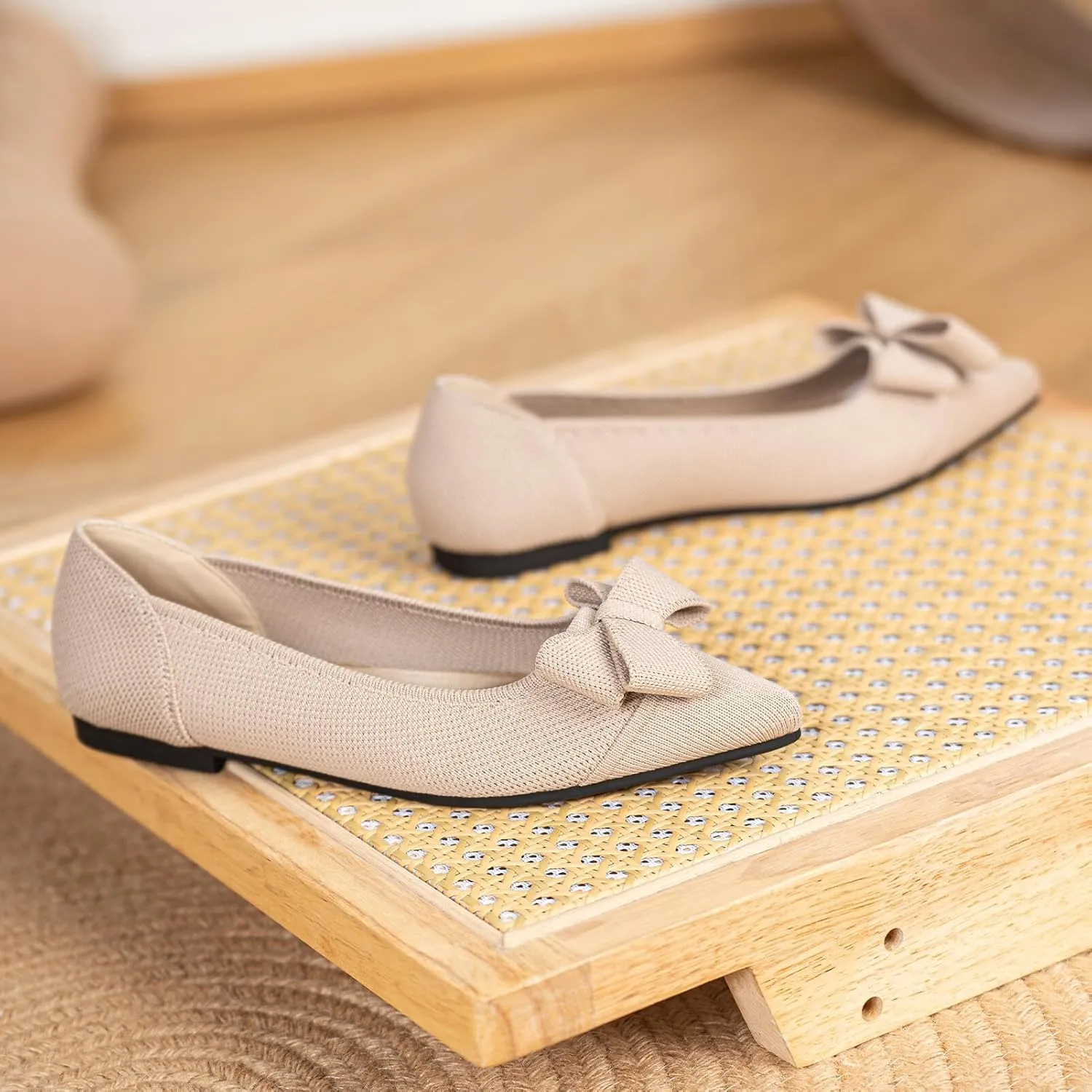 Women's Flats Shoes Comfortable Slip On Shoes Classic Dressy Pointed Toe Bow Knit Ballet Flat