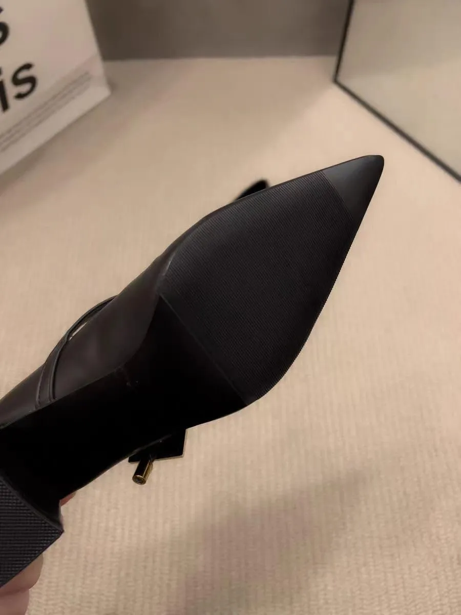 Women's French Style Pointed Toe Mary Jane Shoes - Vintage Chunky Heel Elegant High Heels with a Touch of Sophistication