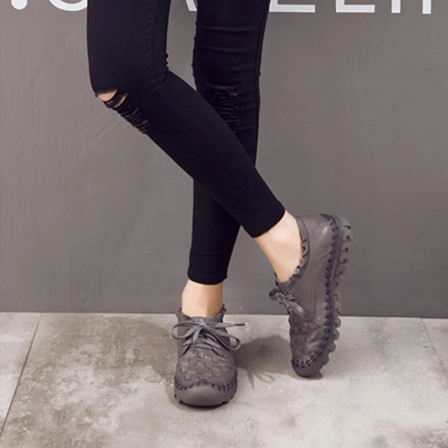 Women's Hand Stitching Lace-up Flat Loafers,Comfortable Classic Woven SOFE Leather Round Toe Non-Slip Breathable Mom Shoes Leisure Walk Soft Sole Driving Shoes