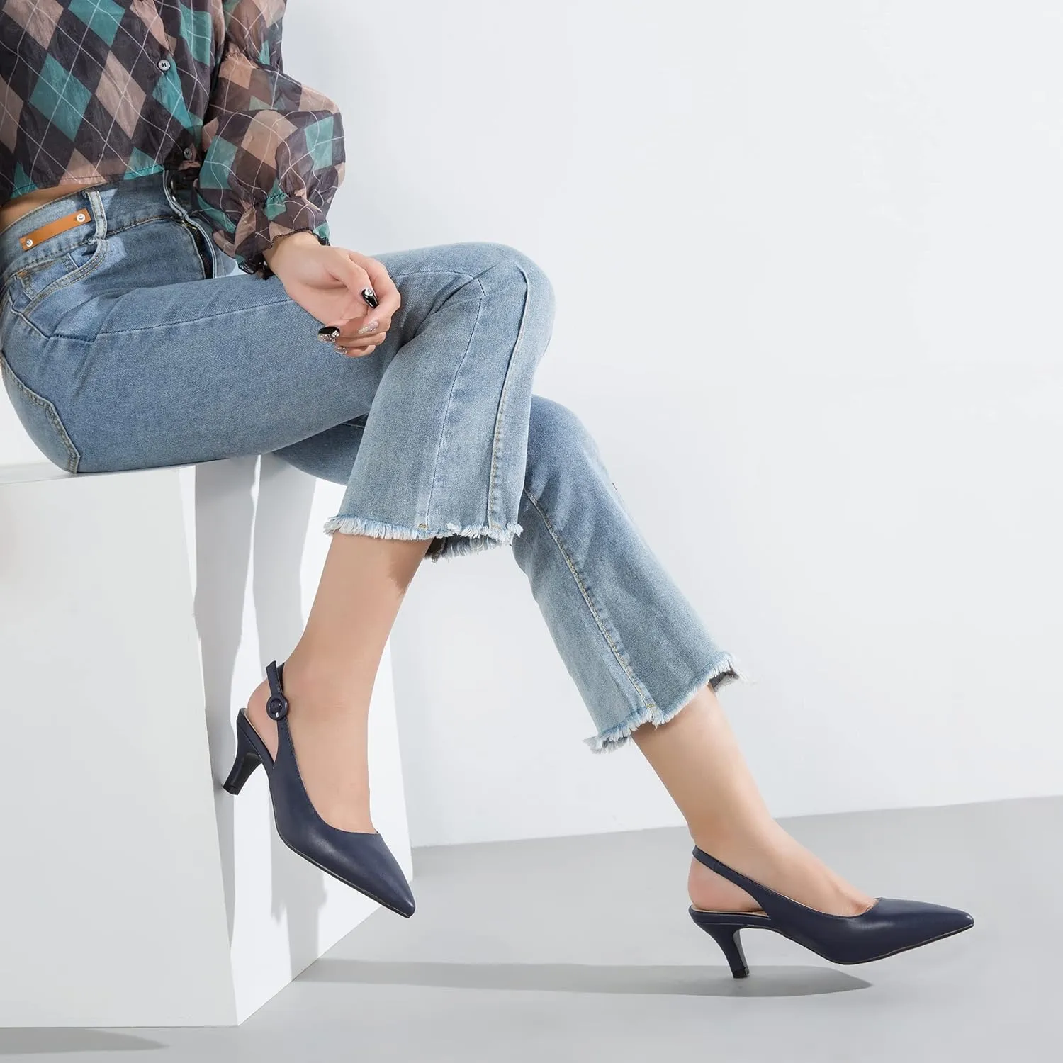 Women's Slingback Low Kitten Heels Closed Toe Pumps Work Dressy Shoes